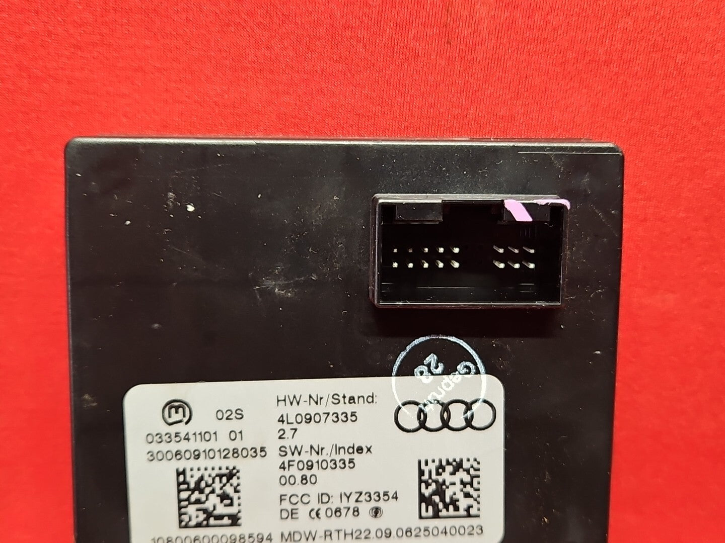 2007 - 2015 Audi Q7 Theft Locking Keyless Entry Control Module - 4L0907335B