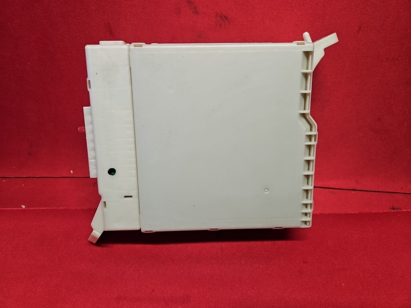 2006 - 2011 Lexus LEFT DRIVER Dash Fuse Box Junction Block 82730-30271