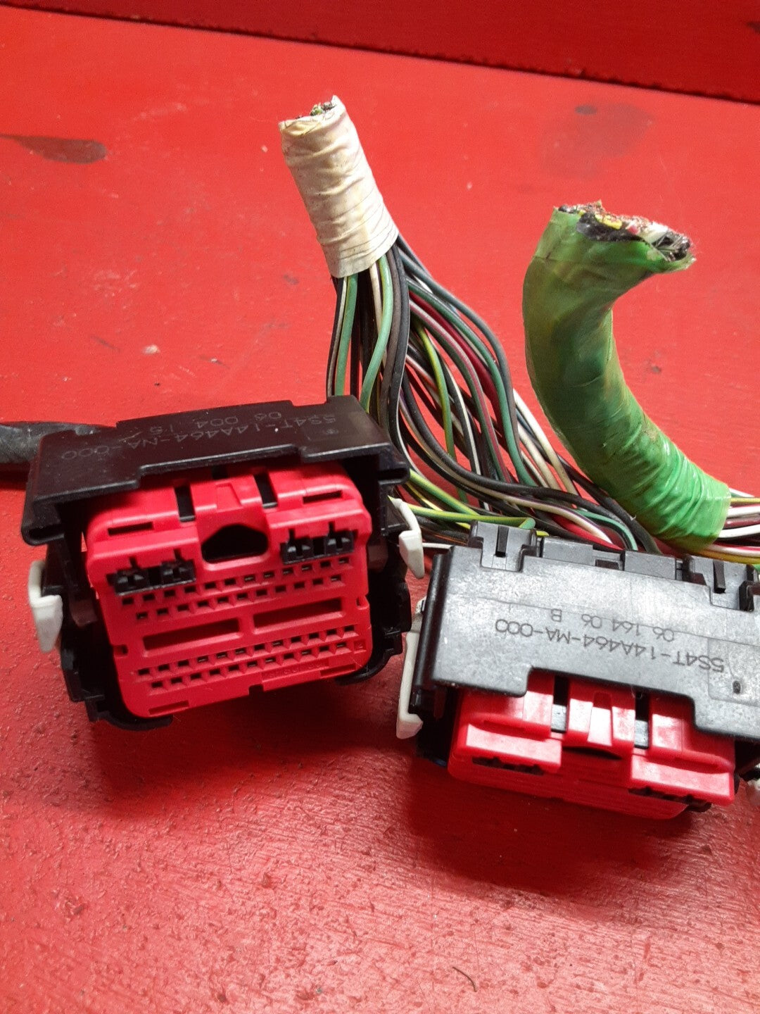 2007 Ford Focus ECM ECU Engine Control Unit Module PIGTAILS 6S4A-12A650-TB