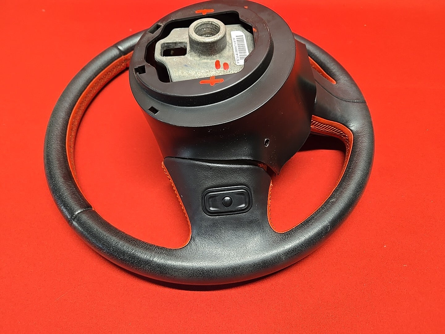2013 2014 2015 2016 Fiat 500 / Fiat 500e Steering Wheel Black & Red Leather