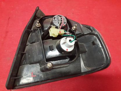 2000 2001 2002 2003 2004 Subaru Legacy Outback SEDAN Driver LEFT Tail Light