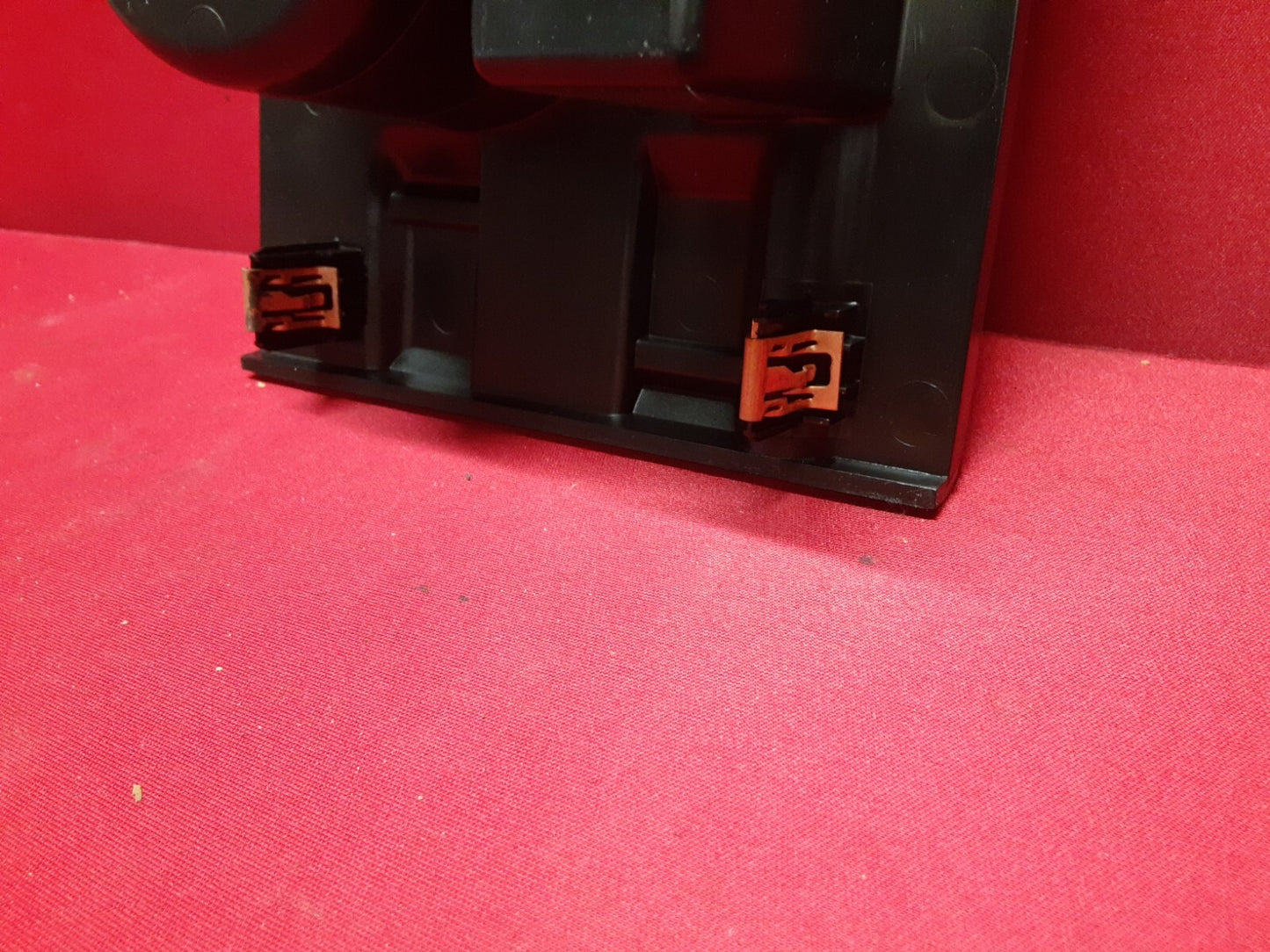 2010 - 2019 Lincoln MKT REAR Sliding Console Compartment Holder AE9Z7406010AA