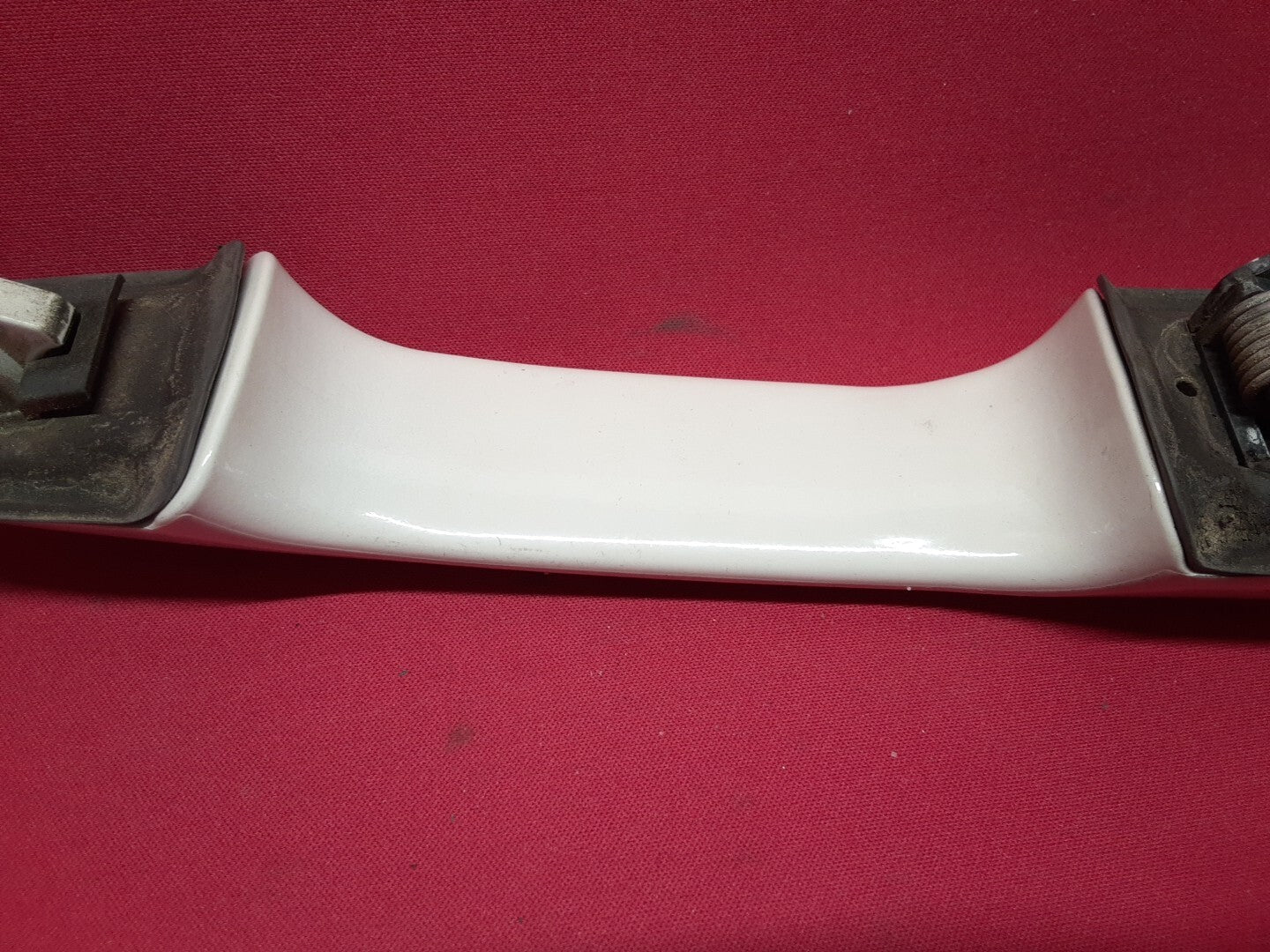 1998 1999 Volvo S70 V70 OUTER LEFT REAR DRIVER Door Handle - 189 Polar White