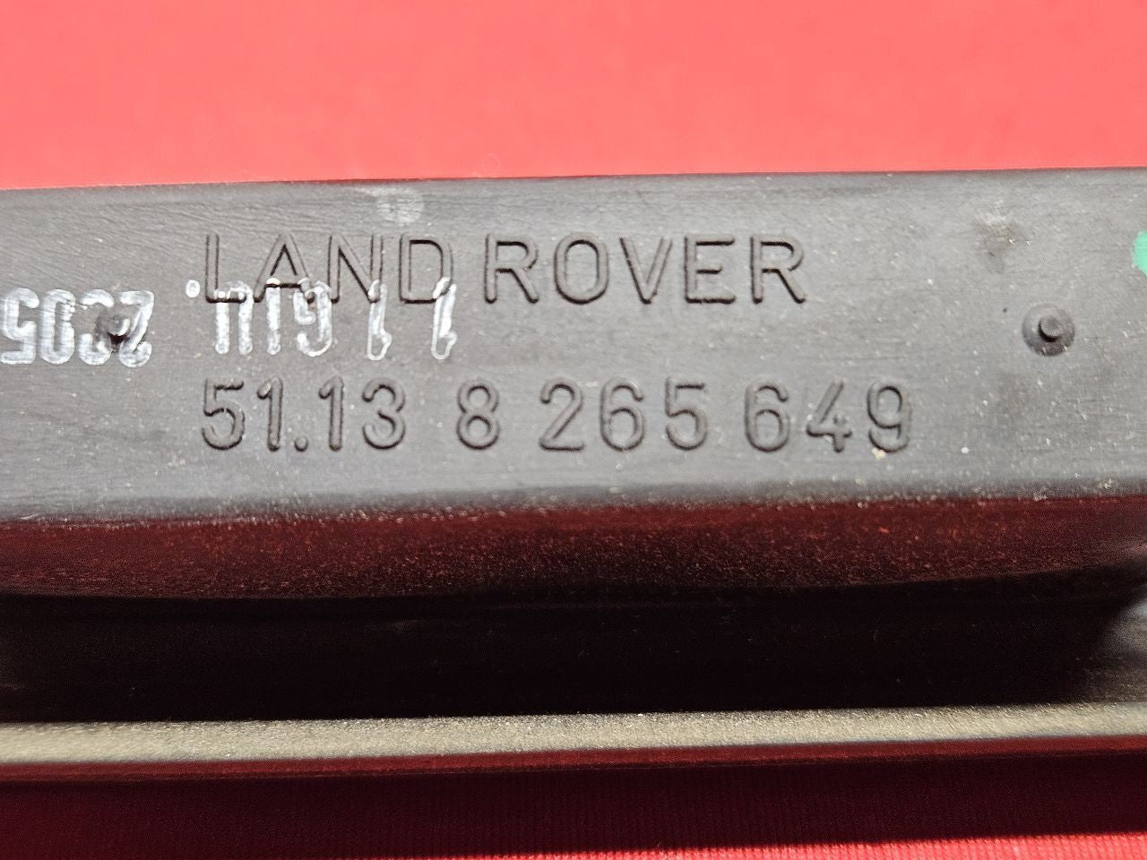 2003-2012 Range Rover HSE Rear Hatch Liftgate Tailgate License Lamp Handle Trim
