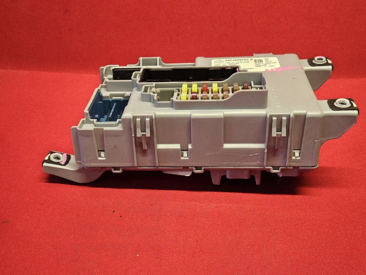 2018 2019 Fiat 500 Interior Cabin Fuse Box Body Control Module BCM 68248992AC