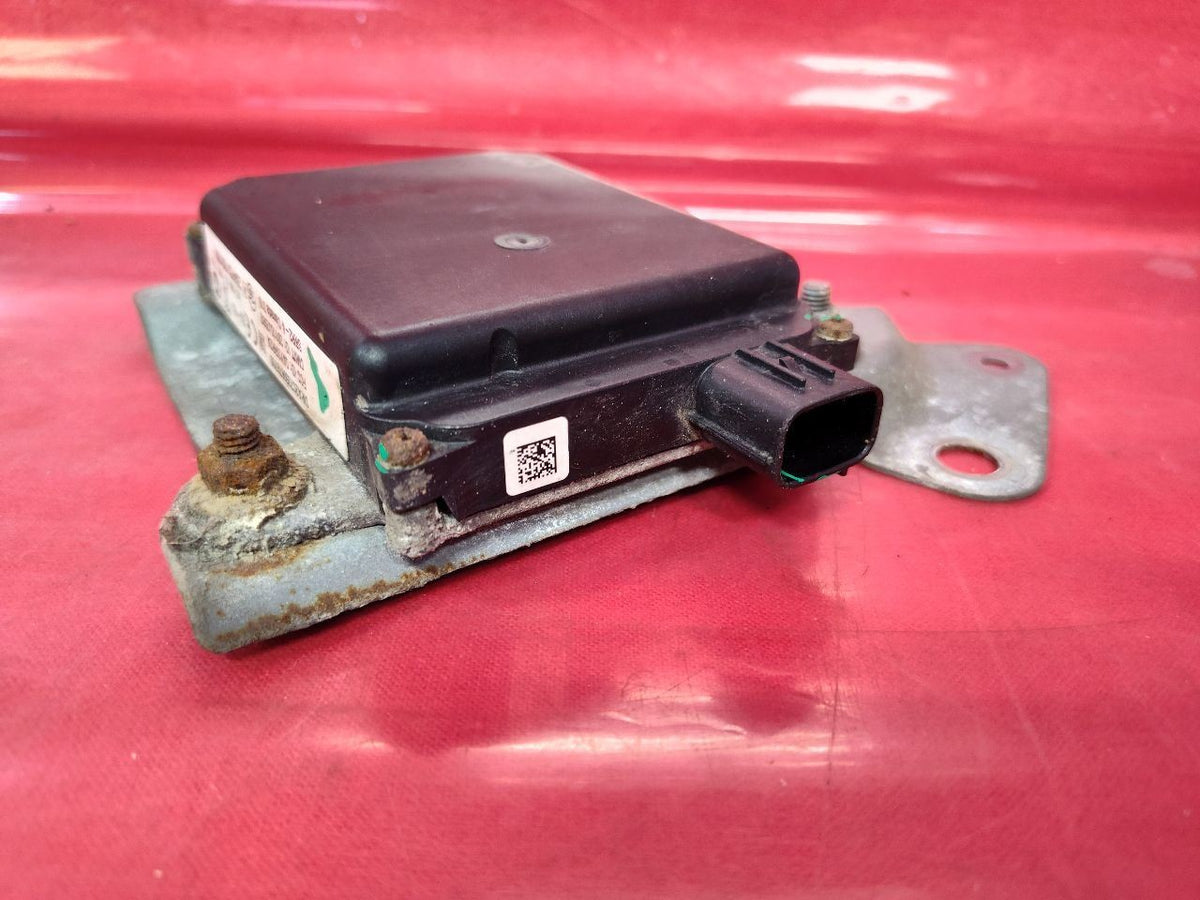 2014-2016 Mazda Mazda3 Hatchback Rear Blind Spot Radar w/ LEFT DRIVER Bracket