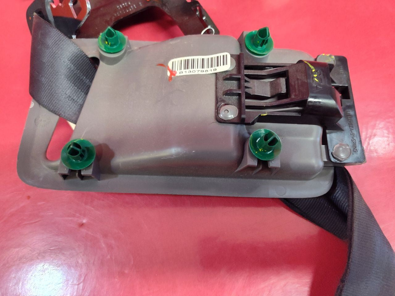 2009-2011 Honda Pilot EX EX-L 2ND SECOND Center From Roof Seat Belt Retractor