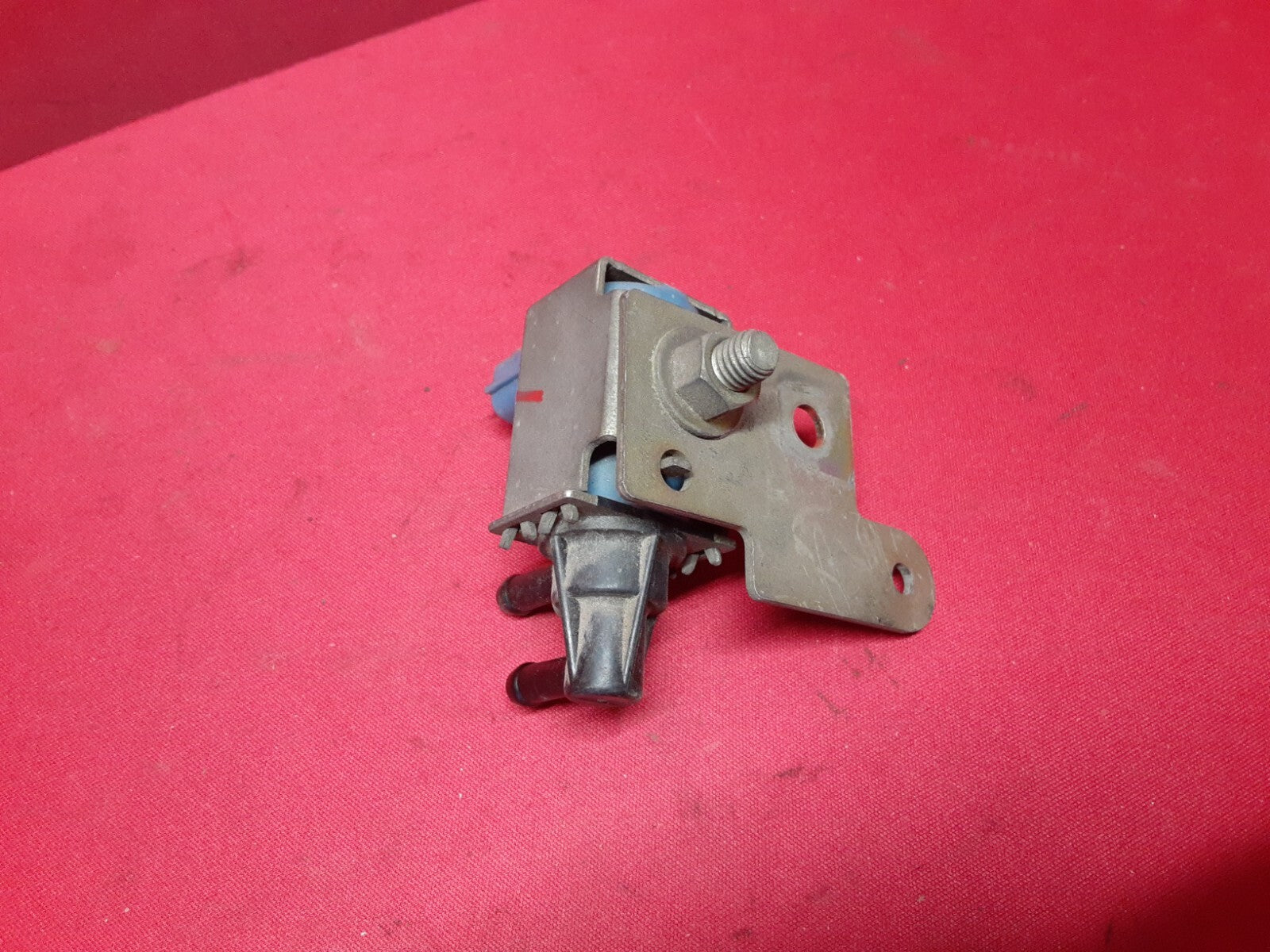 1998 - 2006 Nissan / Infiniti Vapor Purge Valve Solenoid 14930-9E01A / A83-600
