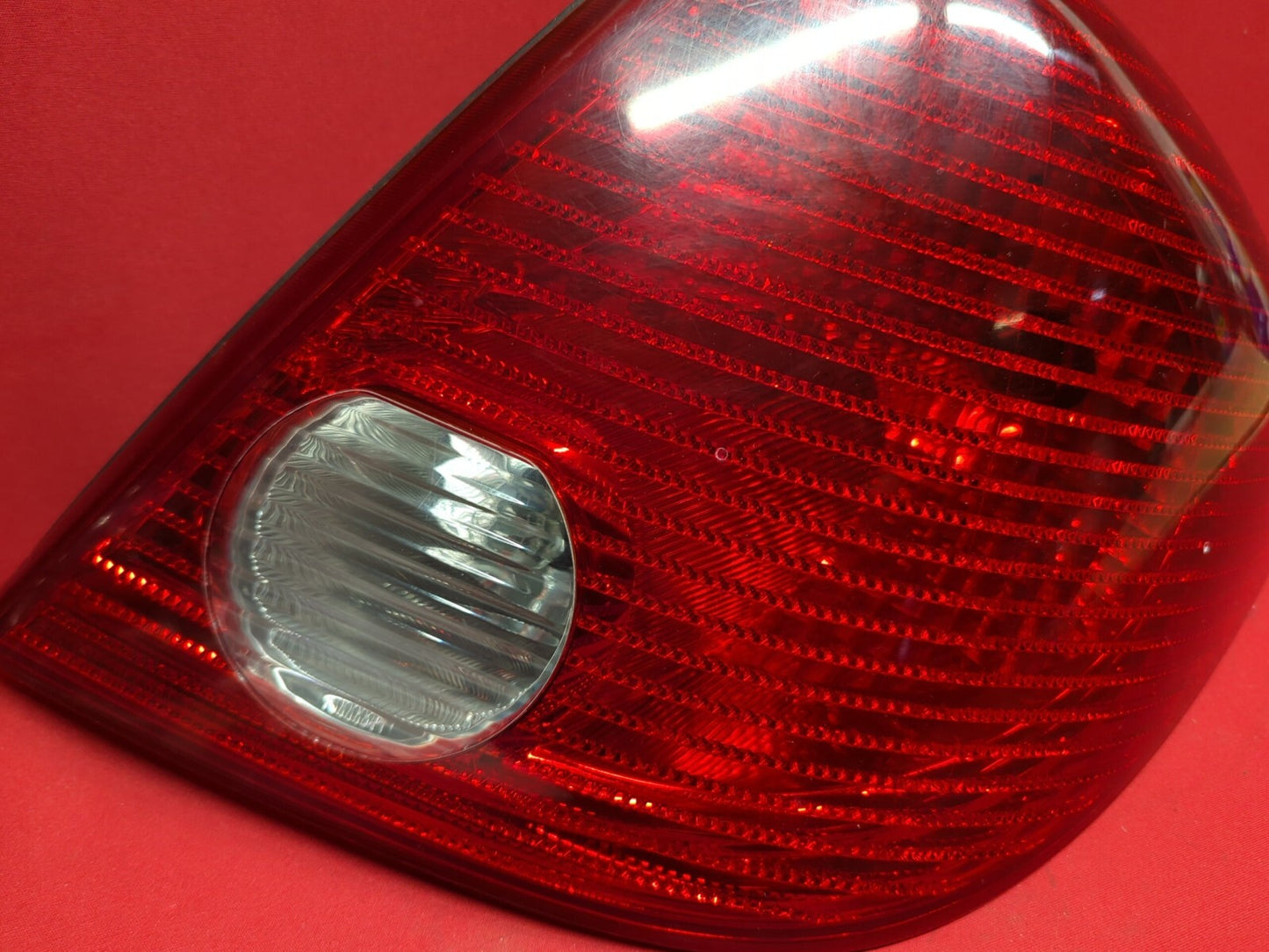 2005 - 2010 Pontiac G6 RIGHT PASSENGER Tail Light Stop Lamp 15242808