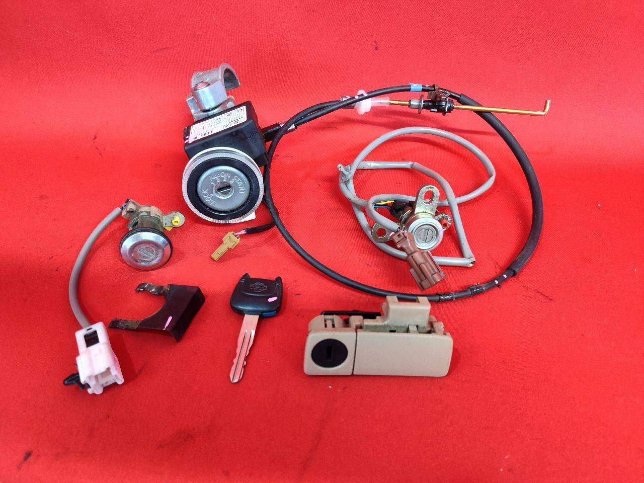 2000-2003 Nissan Maxima Ignition Switch Lock Cylinder Door Tumbler Key SET
