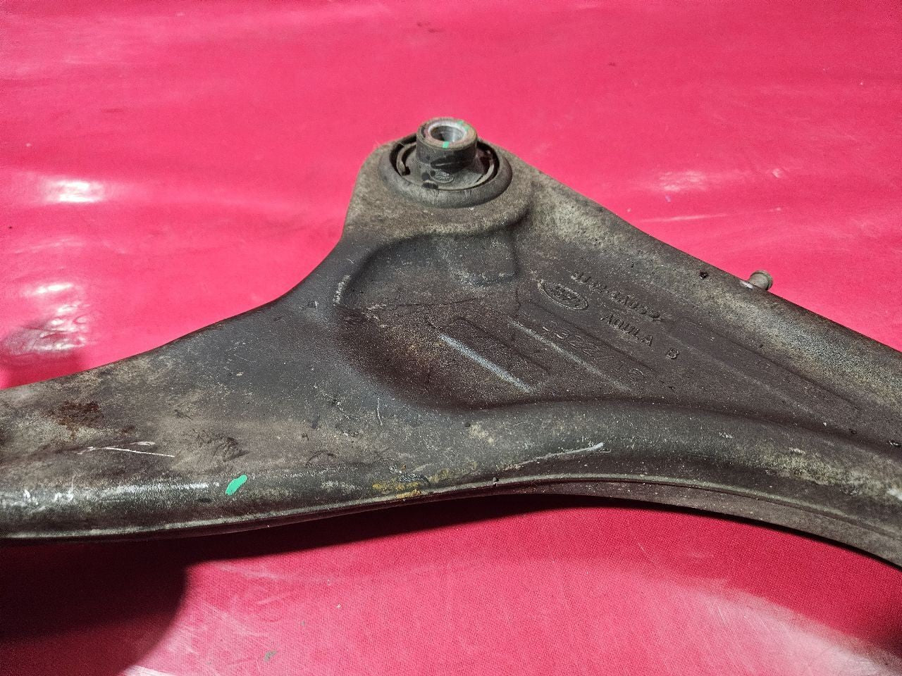 2012-2019 Range Rover Evoque FRONT RIGHT PASSENGER Lower Control Arm Standard