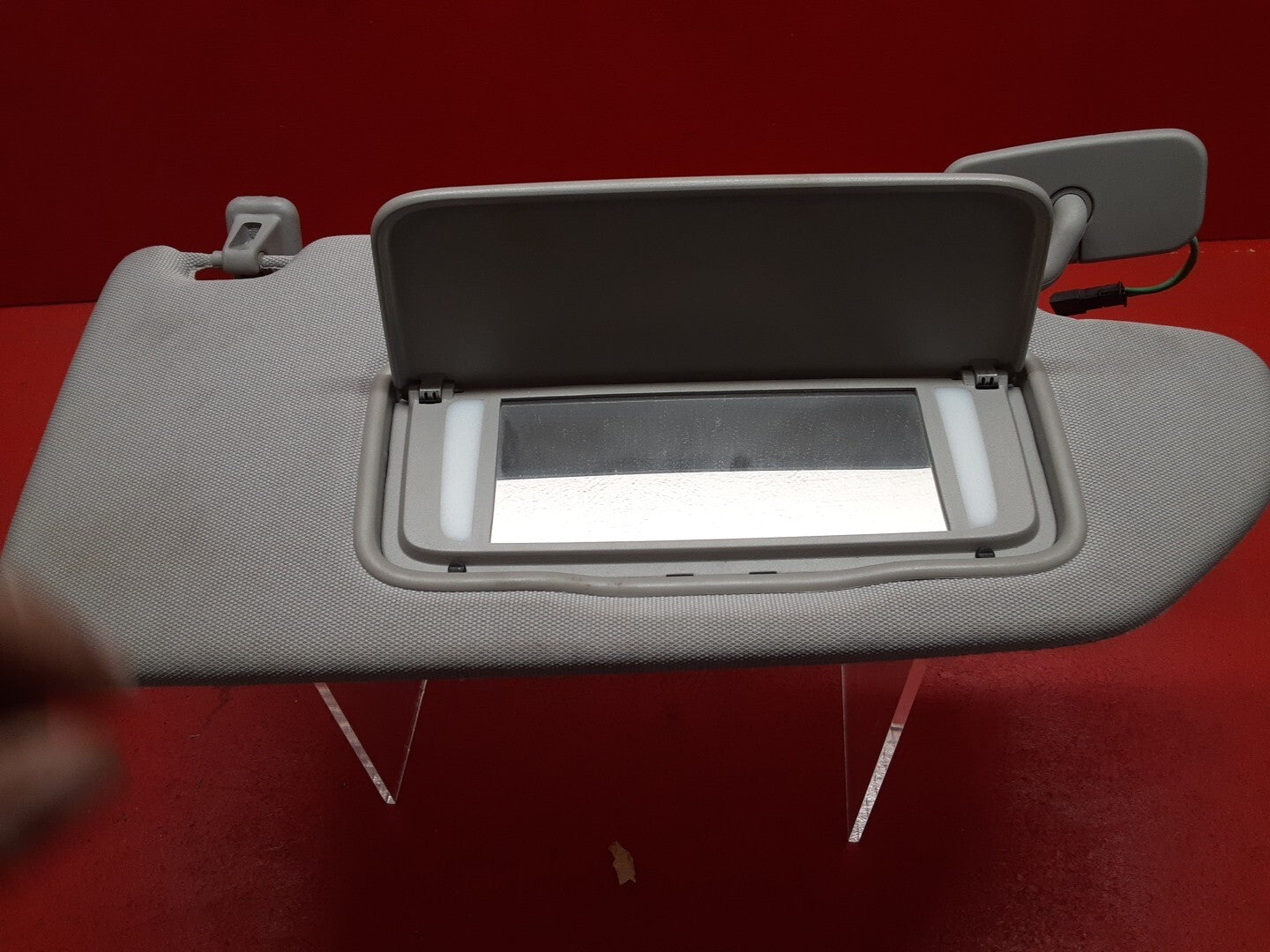 2003 - 2006 Volvo XC90 RIGHT PASSENGER SIDE Sun Visor Illuminated