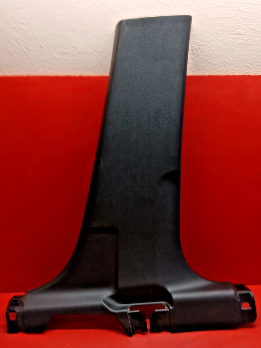 2022-2023 Mitsubishi Outlander Right B Pillar Center Lower Trim 7211A534XA
