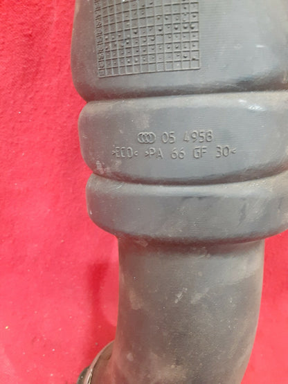 2005 - 2012 Volvo C70 Air Resonator Pipe / Turbo / Intercooler - 08692401