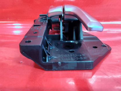 2012-2019 Range Rover Evoque REAR RIGHT PASSENGER Interior Door Handle