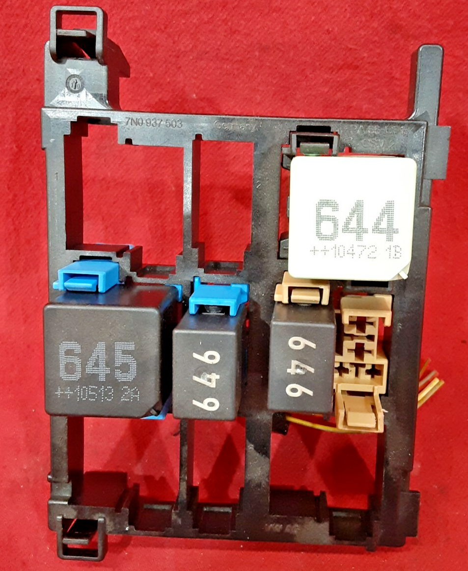 Volkswagen VW Relay Box Bracket Plate 7N0937503