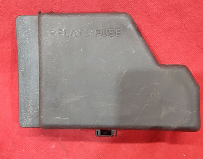 2001 2002 2003 - Toyota Prius - Fuse Box Cover / Lid - Under Hood