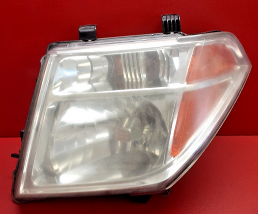 2005-2008 Nissan Pathfinder Left Driver Headlamp Light Assembly 26060-EA525