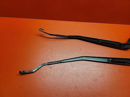 2013-2019 Land Rover Range Rover Front Windshield Wiper Arm LEFT RIGHT Set