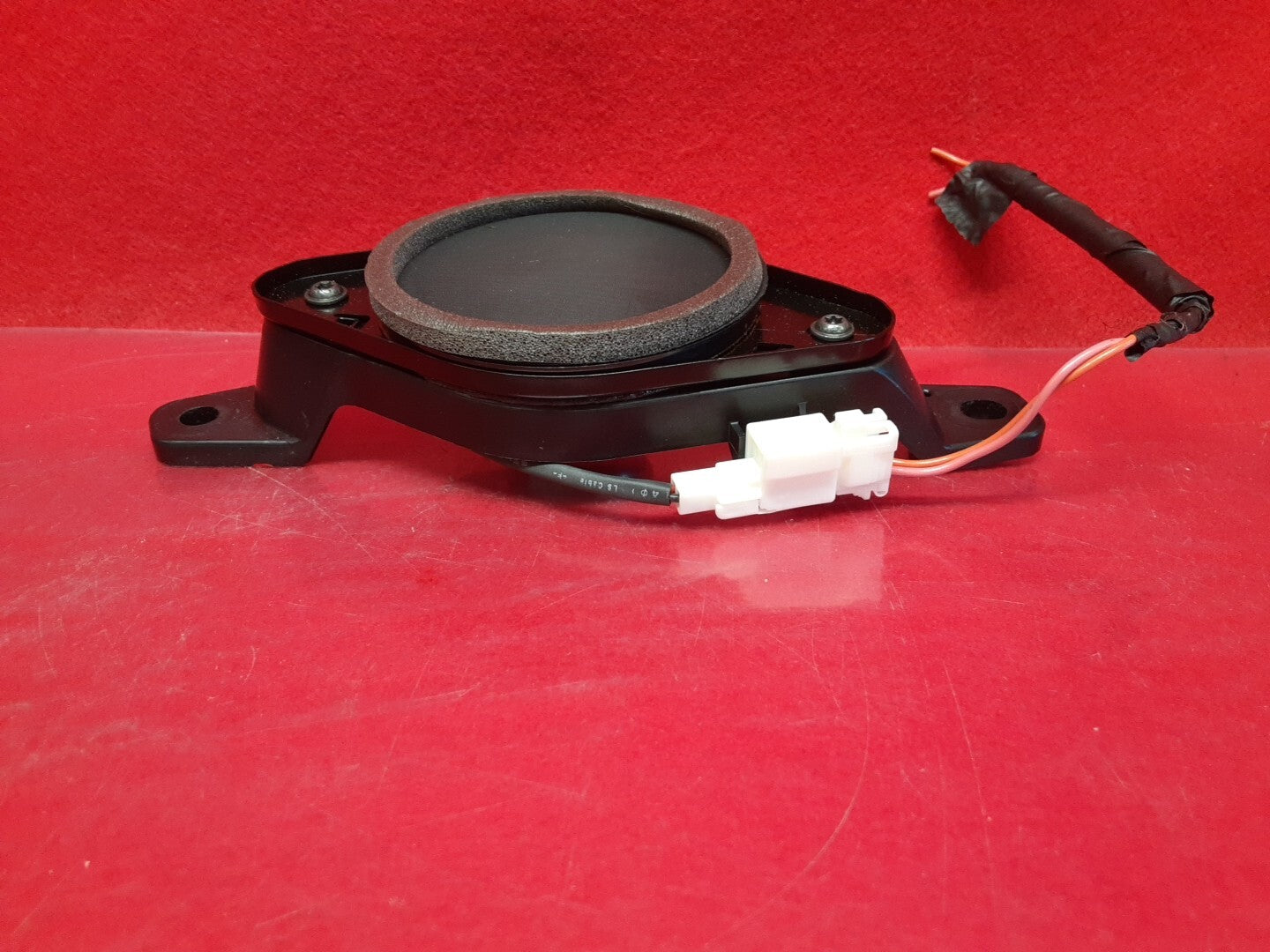 2011 - 2015 Kia Sorento JBL Infinity RIGHT REAR Quarter Speaker 96390-2P500