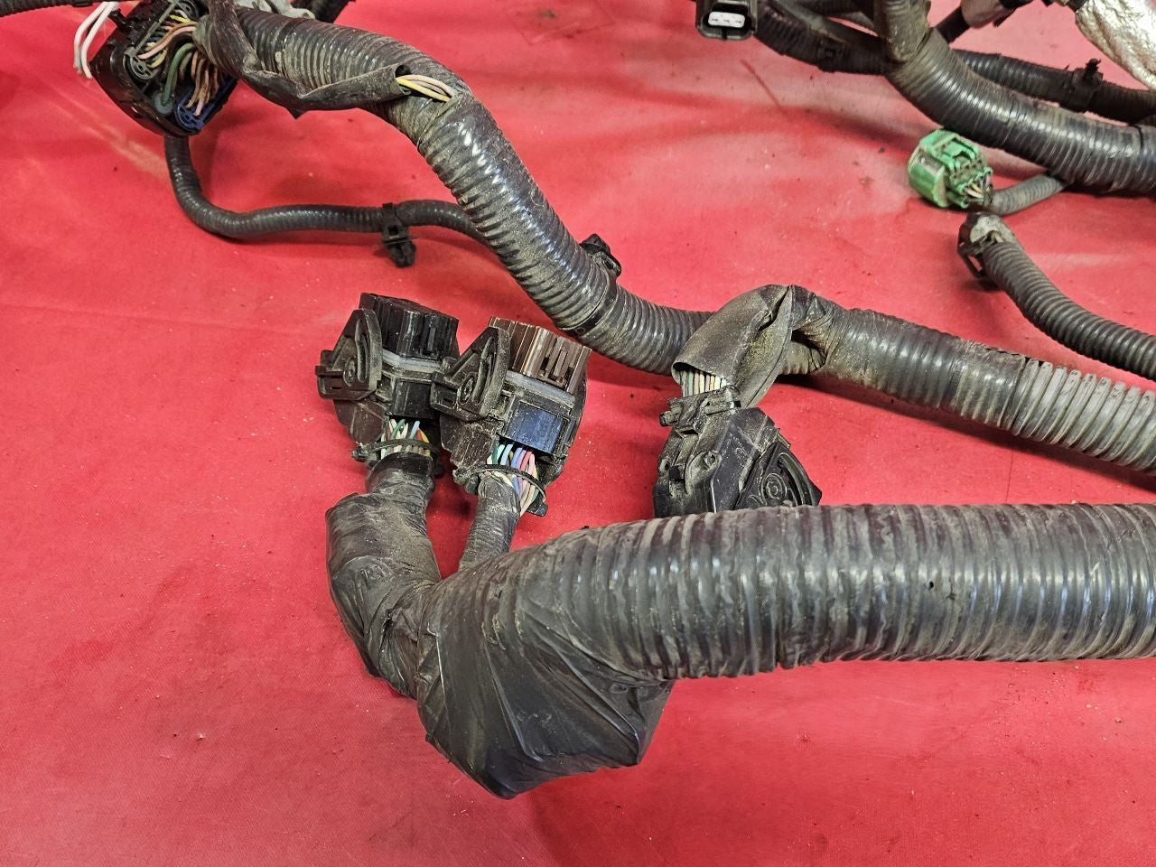 2011-2014 Nissan Juke 1.6L 2WD Auto Trans MR16DDT Engine Block Wiring Harness