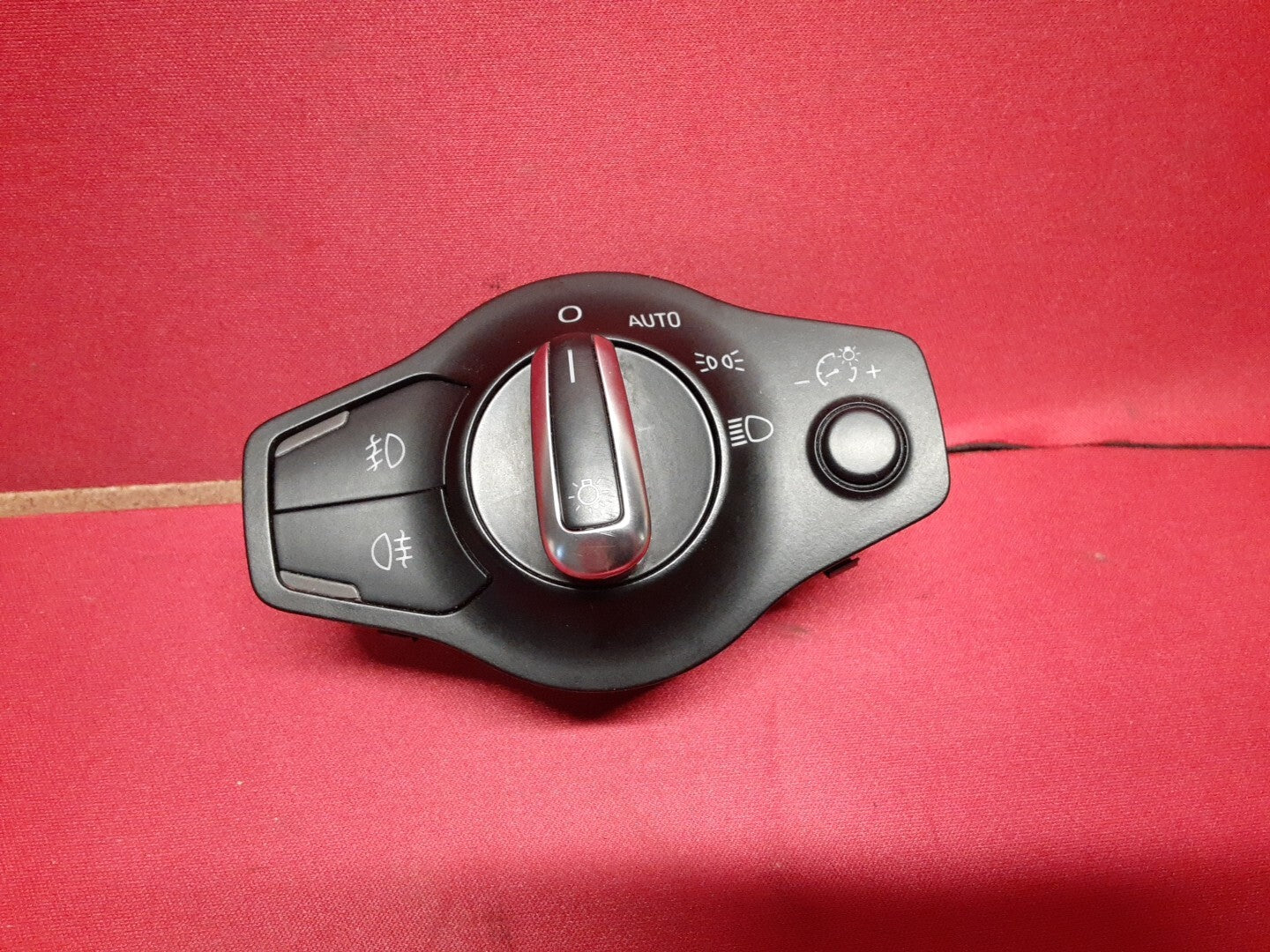 2009 - 2020 Audi Headlight Lamp Switch w/ Rain Sensor & Fog Lights 8K0941531AA