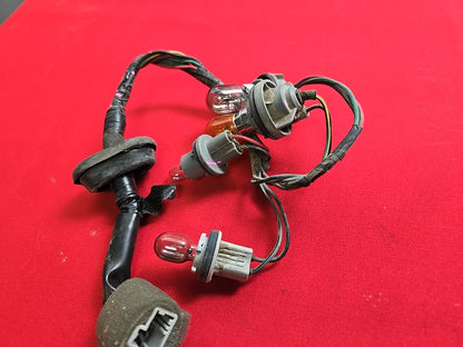 2001-2003 Acura MDX Left or Right Tail Light Lamp Halogen -SOCKET WIRING HARNESS