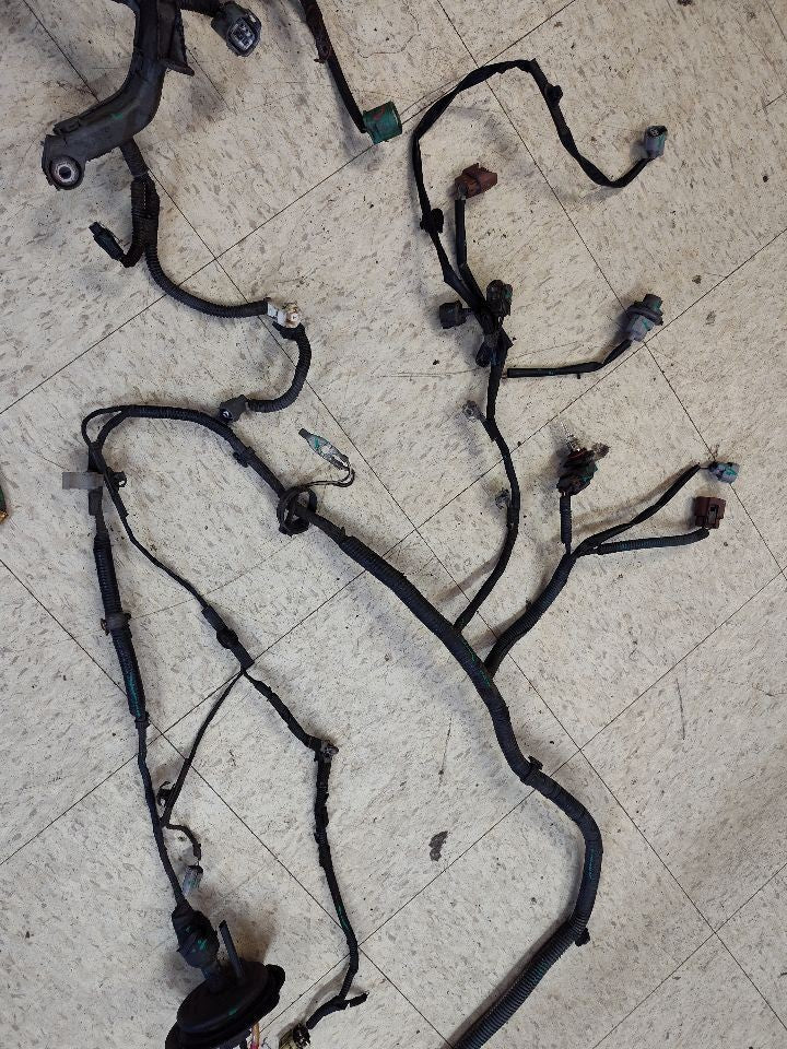 2003 2004 Toyota 4Runner Front End Engine Bay Wiring Harness w/ DAYTIME RUN ONLY