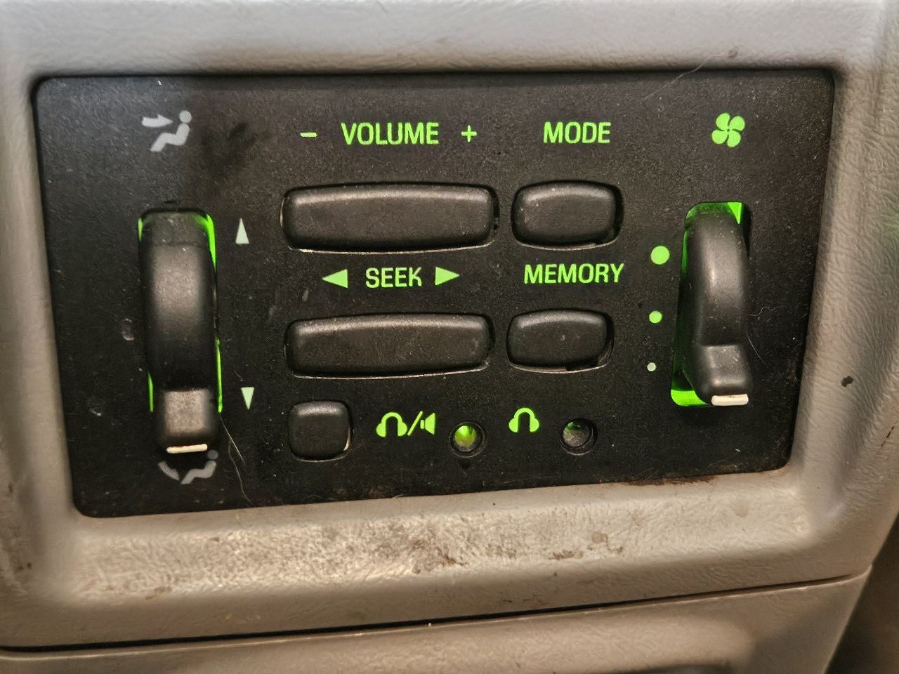 1995-2001 Ford Explorer Mercury Mountaineer Center Console REAR HVAC Climate