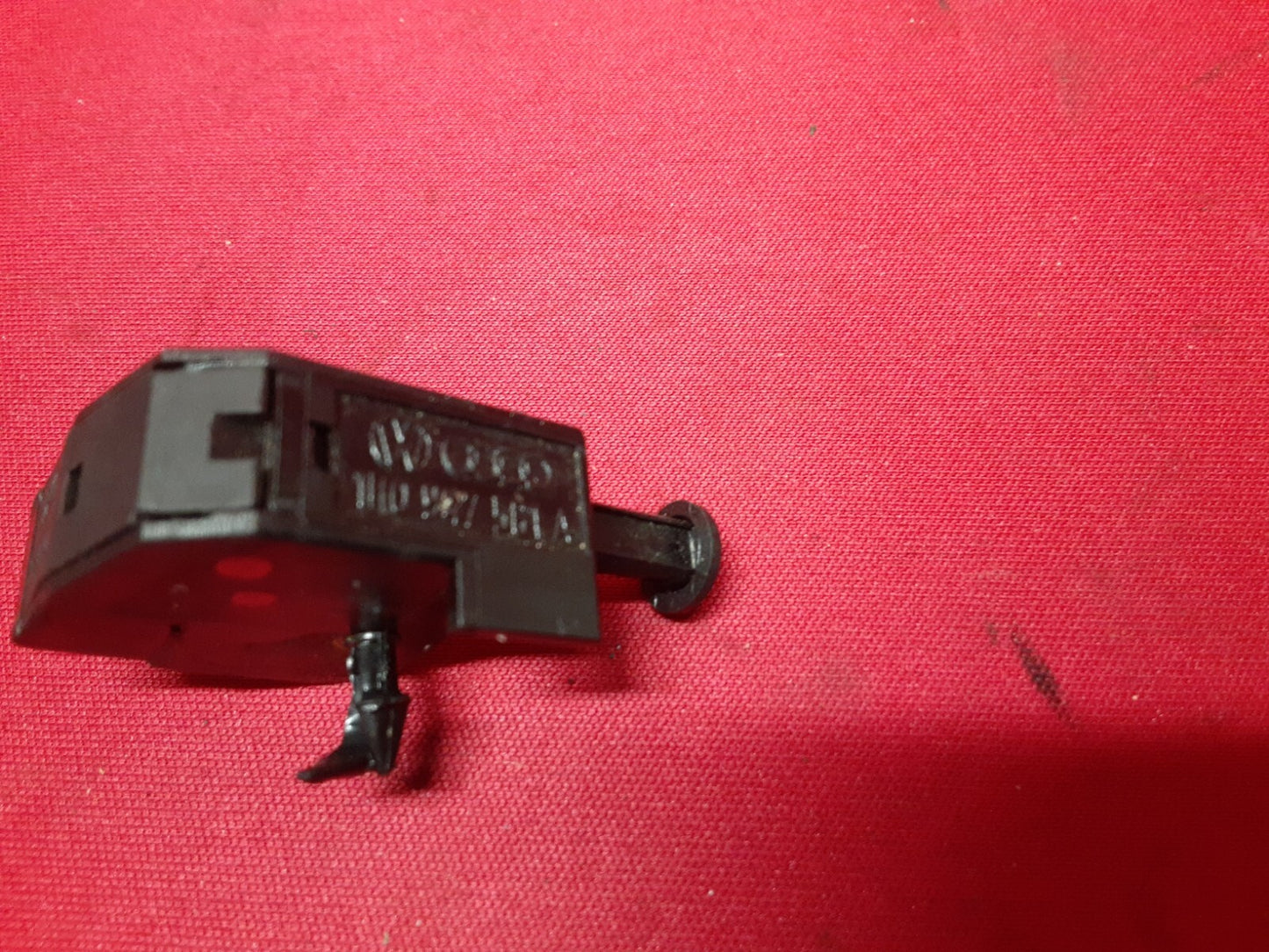 1996 - 2008 Audi 1995 - 2005 Volkswagen VW Parking Brake Switch 	1H0-947-561-A