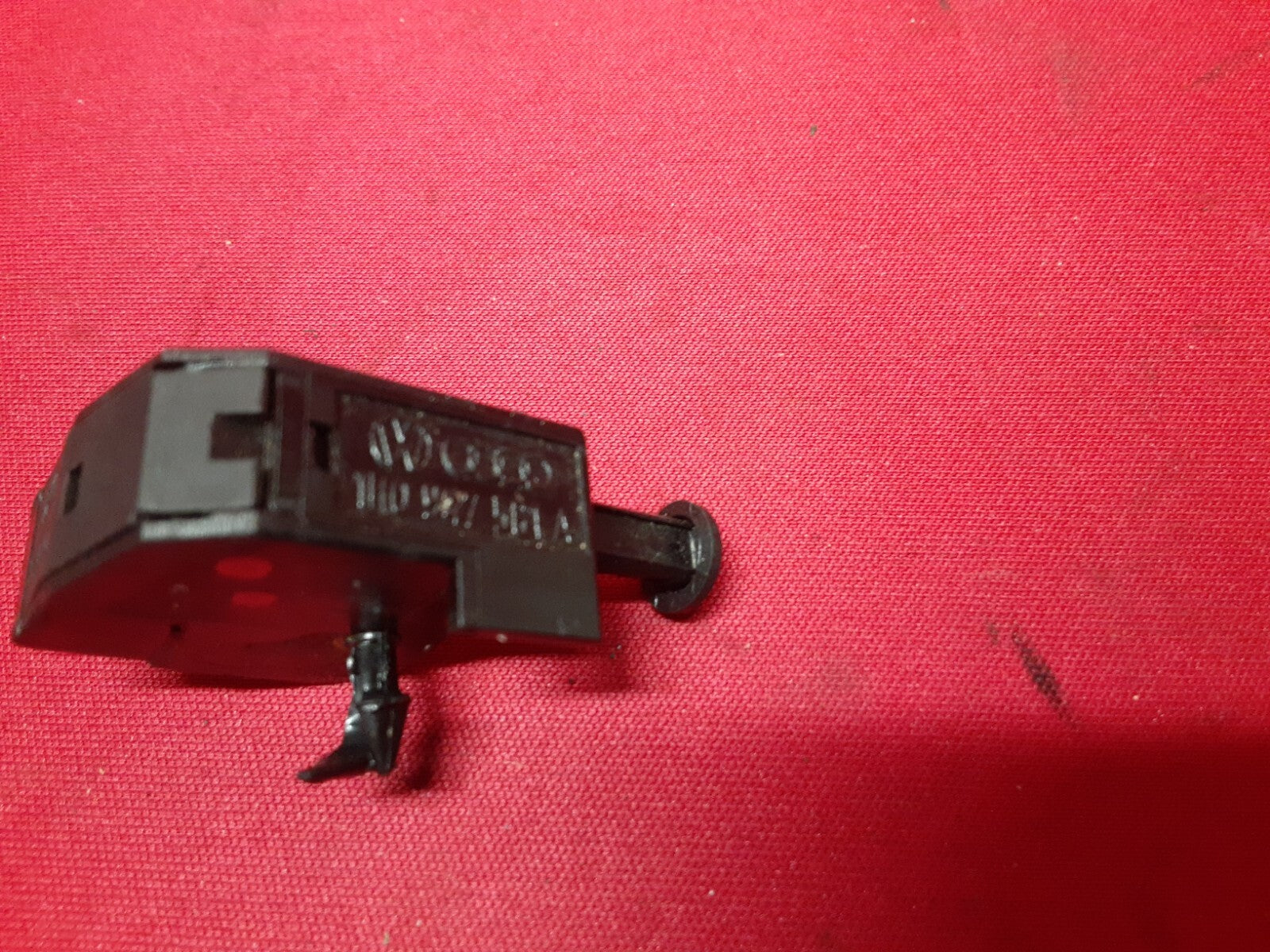 1996 - 2008 Audi 1995 - 2005 Volkswagen VW Parking Brake Switch 	1H0-947-561-A