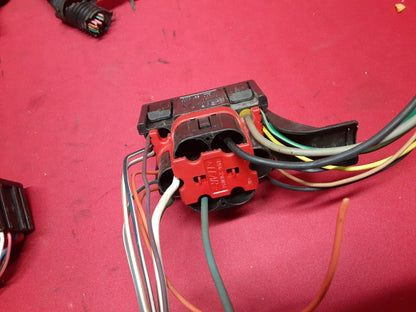 2006 2007 Buick Lucerne & DTS 4.6 V8 Engine Junction Box 15883251 PIGTAIL WIRES