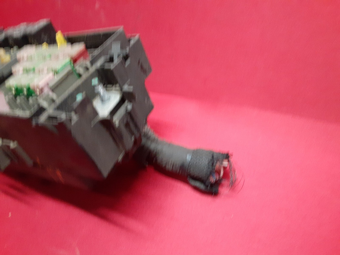 2008 Jeep Commander Grand Cherokee 3.7L V6 Engine Fuse Box Junction Block