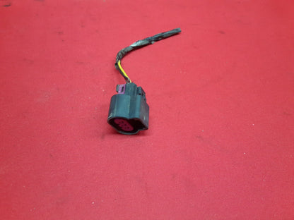 2008 - 2012 Chevy Chevrolet Malibu LEFT OUTER Tail Light Lamp on Body PIGTAIL