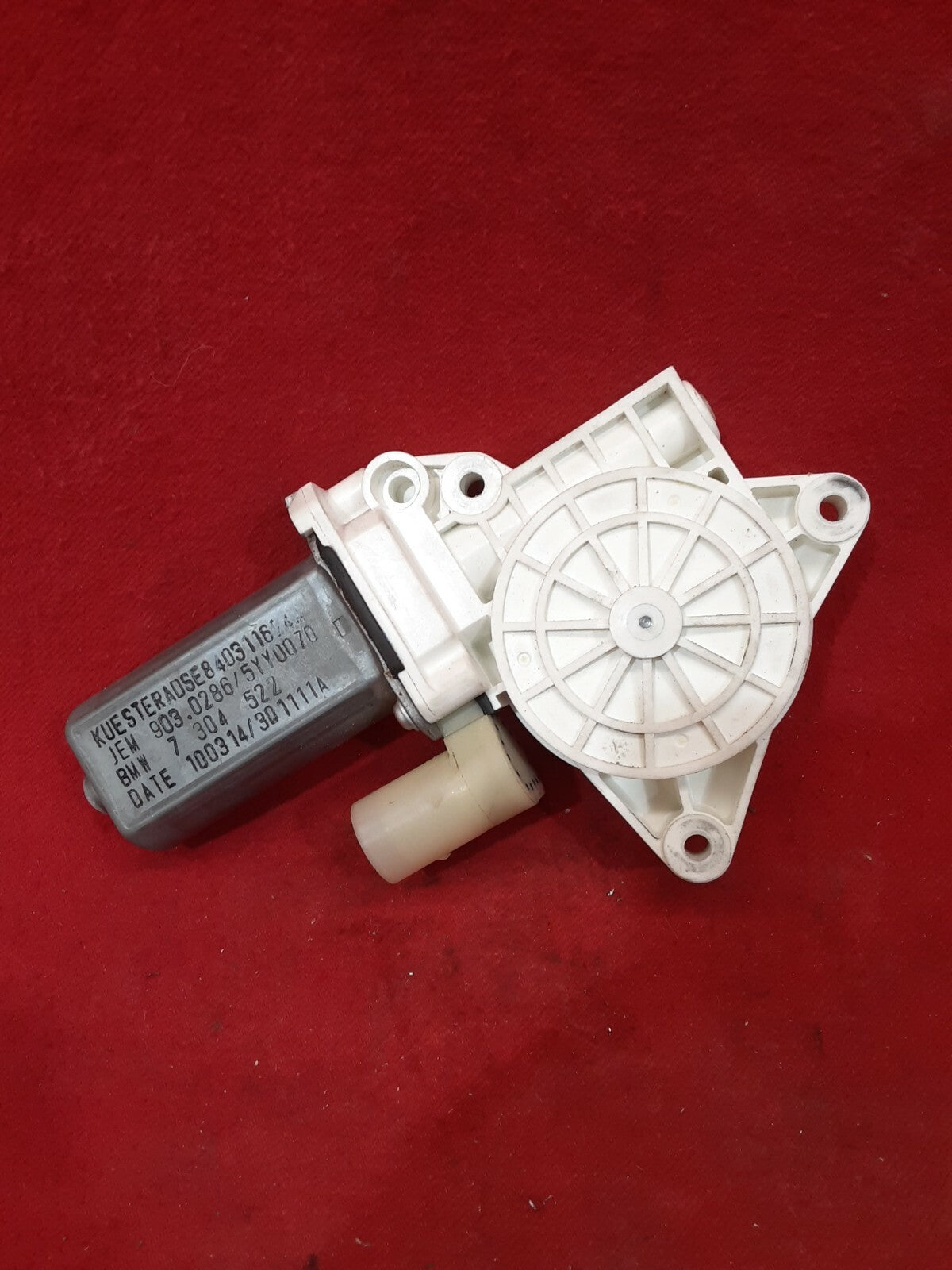2012 - 2017 BMW 6 Series - Front Right / Passenger Side Window Motor - 7304522
