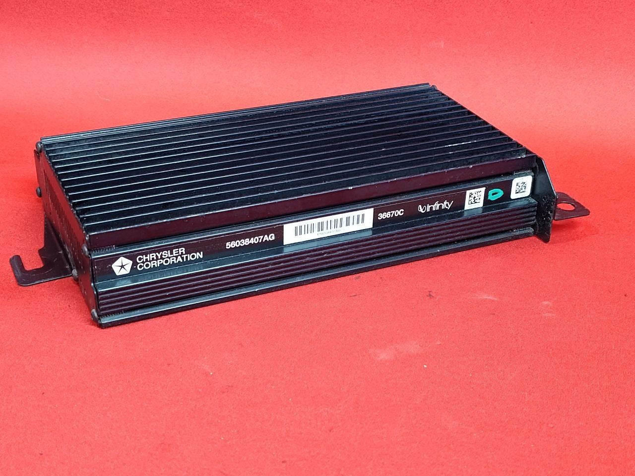 2001-2004 Jeep Grand Cherokee Radio Stereo Audio Infinity Amplifier 56038407AG