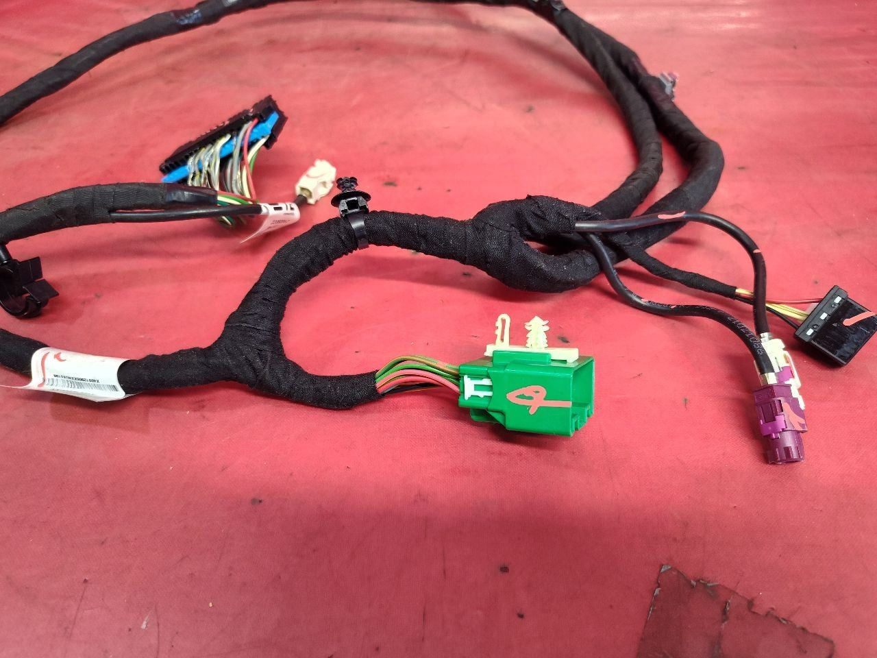 2017 Dodge Durango Blu-Ray Disc DVD Player Jumper Wiring Harness 68158991AC