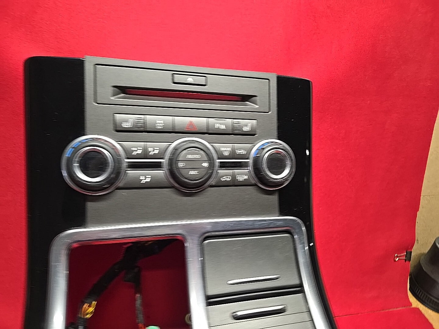 2010 2011 Range Rover SPORT Center Shift Cup Holder Climate Console Bezel