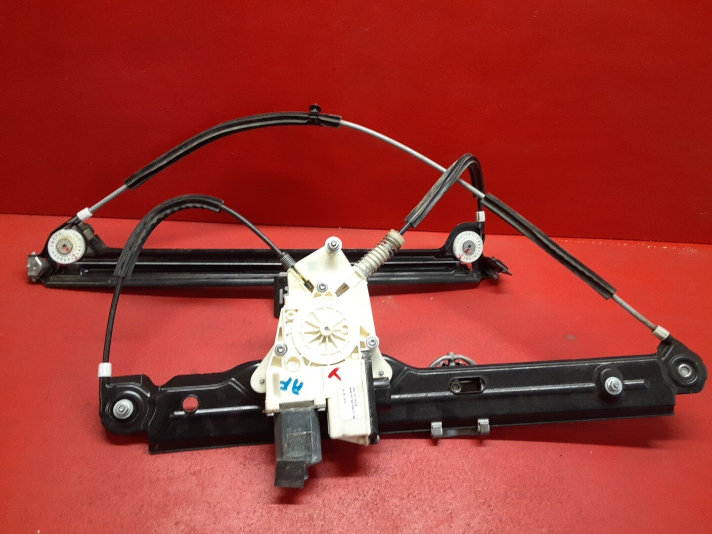 2010-2017 BMW 535i GT Window Regulator W/ Motor Assembly Front Right 51337197920