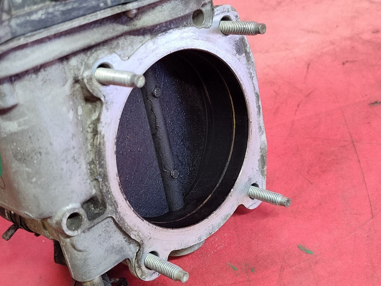 2005-2009 Land Rover LR3 / 06-09 Range Rover V8 Fuel Injection Throttle Body