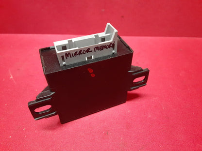 2000 - 2005 Audi Mirror Memory Control Module Unit 4A0-907-445-A