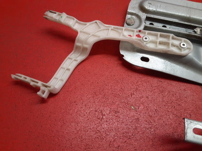 2010 2011 Kia Soul REAR LEFT DRIVER SIDE Window Regulator Assembly 834012K000