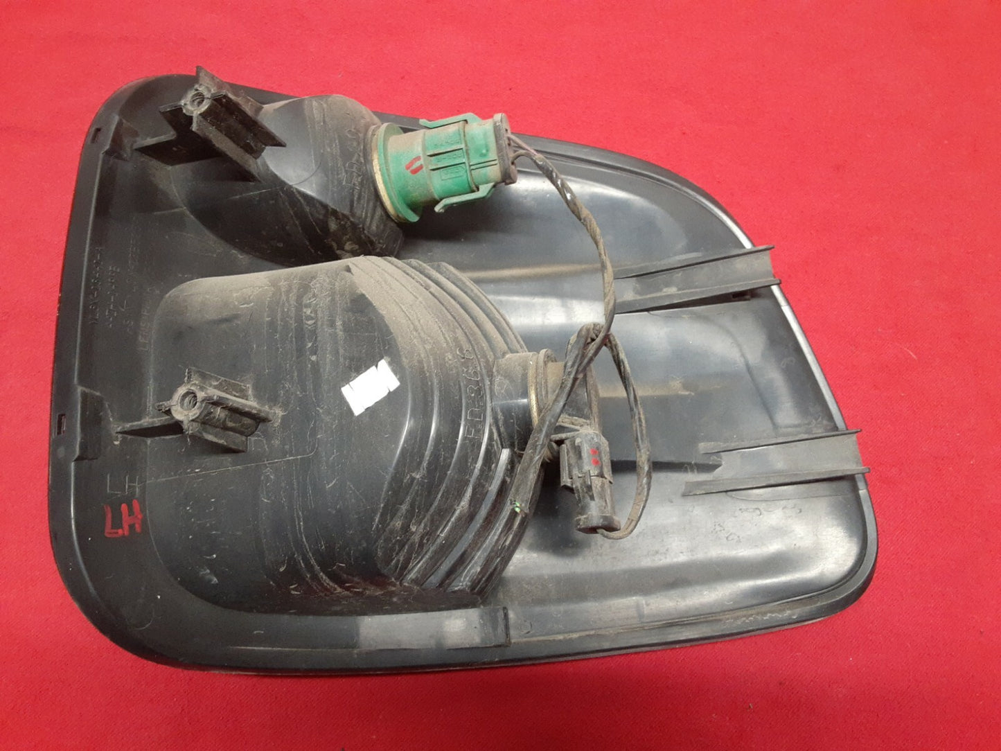 2000 2001 2002 2003 Ford F-150 F150 King Ranch LEFT DRIVER Tail Light Lamp