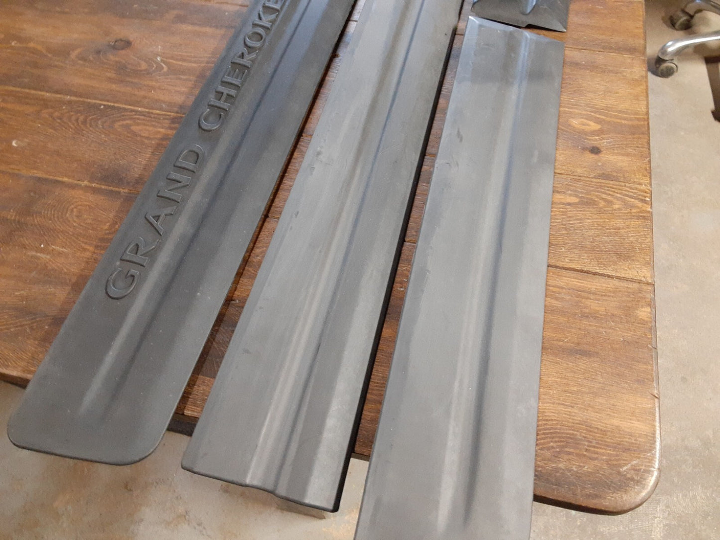 2005 2006 Jeep Grand Cherokee Exterior Door Molding Trim Strips Black FULL SET