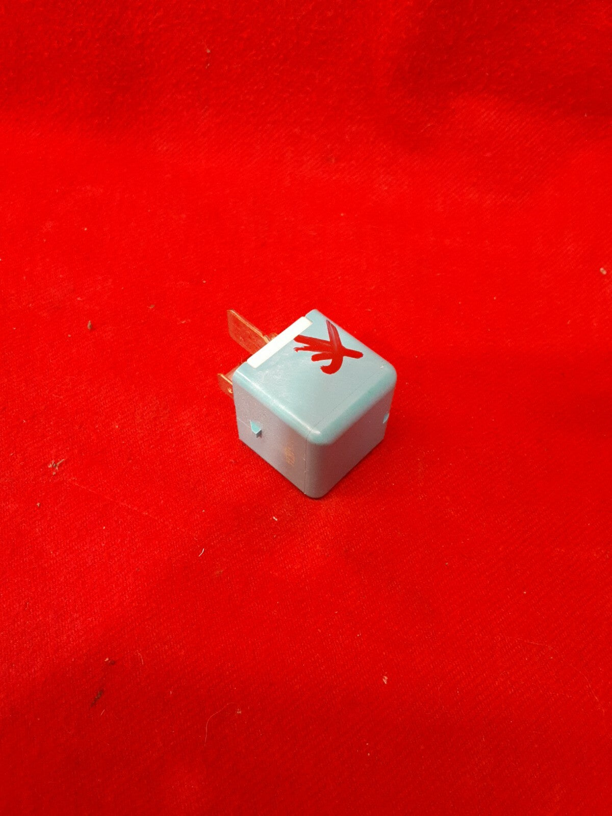 Toyota / Lexus / Scion - 90987-04010 / 156700-2550 Relay - Blue