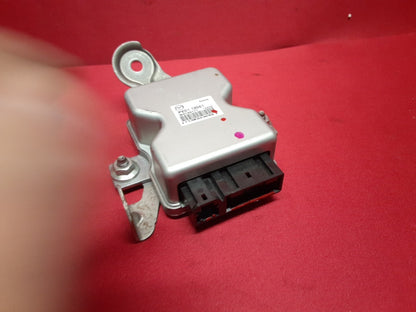 2013 - 2021 Mazda L4 Gasoline Fuel Pump Driver Control Module PE02-18-561