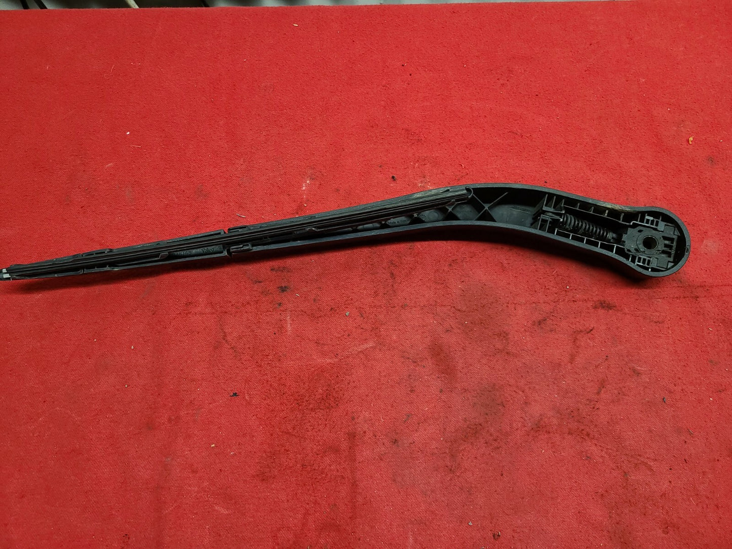 2004 - 2009 - Dodge Durango / Chrysler Aspen - Rear Wiper Arm - 5135583AA