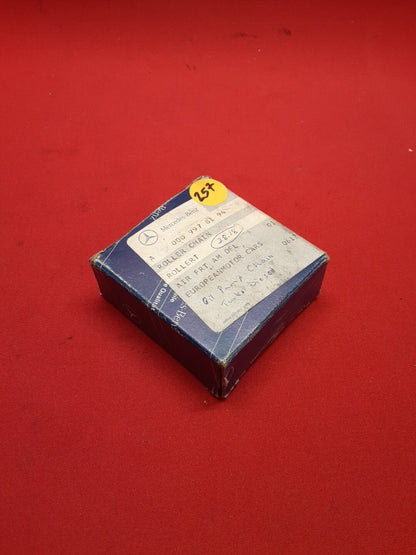 BRAND NEW OEM Mercedes-Benz Oil Pump Chain A0009978194