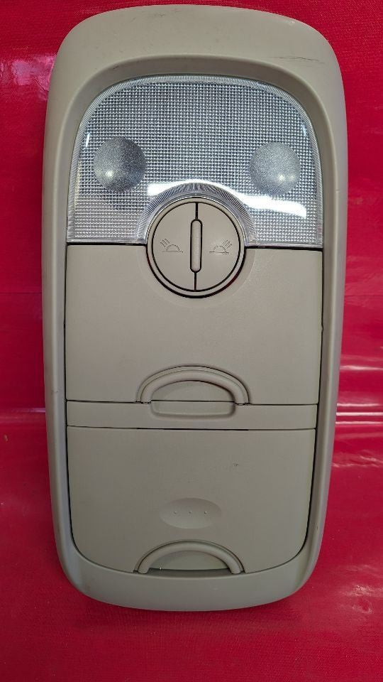 2007-2009 Kia Sorento Upper Dome Light Sunglass Compartment Map Console Beige