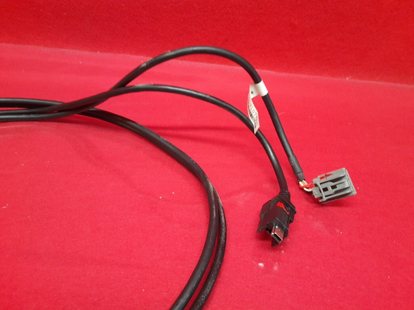 2013 Mopar Dodge Dart Auxiliary USB Port STD HUB Cable